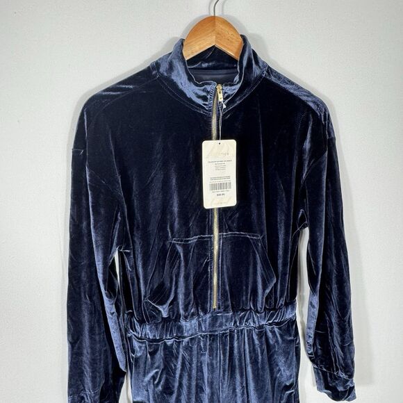 Fabletics Sz M Velour Wide-leg Jumpsuit Womens Navy Blue Zip Front Cozy NWT - Picture 4 of 12